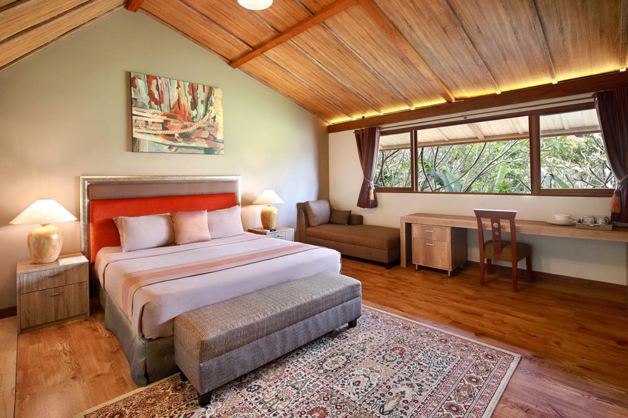 Puri Sabina Bed & Breakfast Jimbaran Esterno foto
