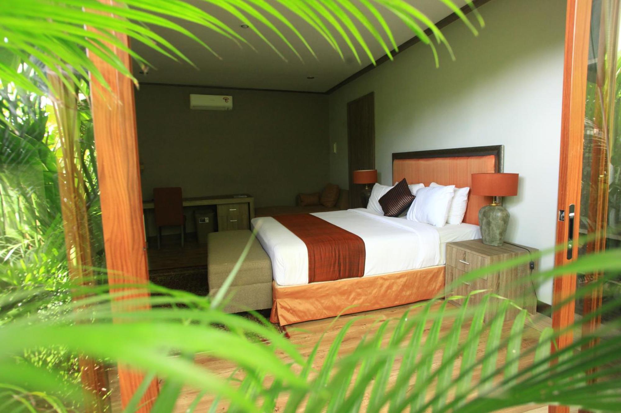 Puri Sabina Bed & Breakfast Jimbaran Esterno foto